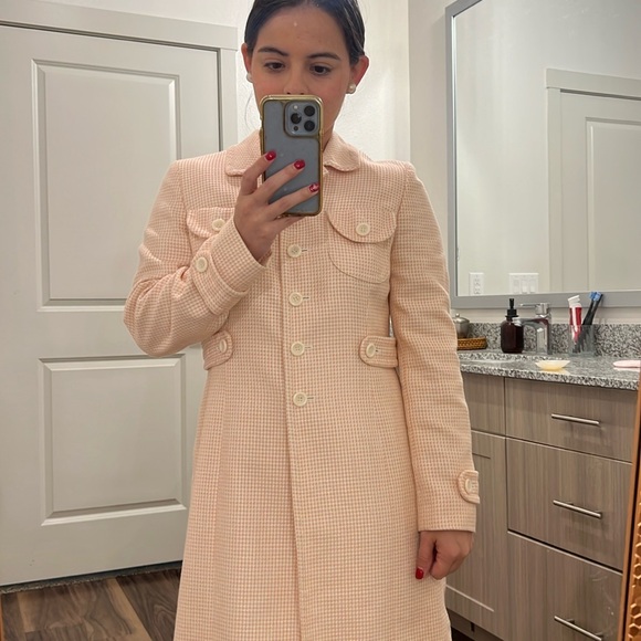 Vintage Ann Taylor Pink Houndstooth Trench coat with Contrasting Trim - Picture 4 of 10